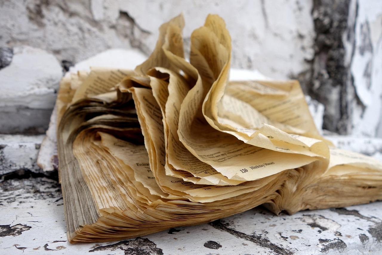 Oud papier in Almelo